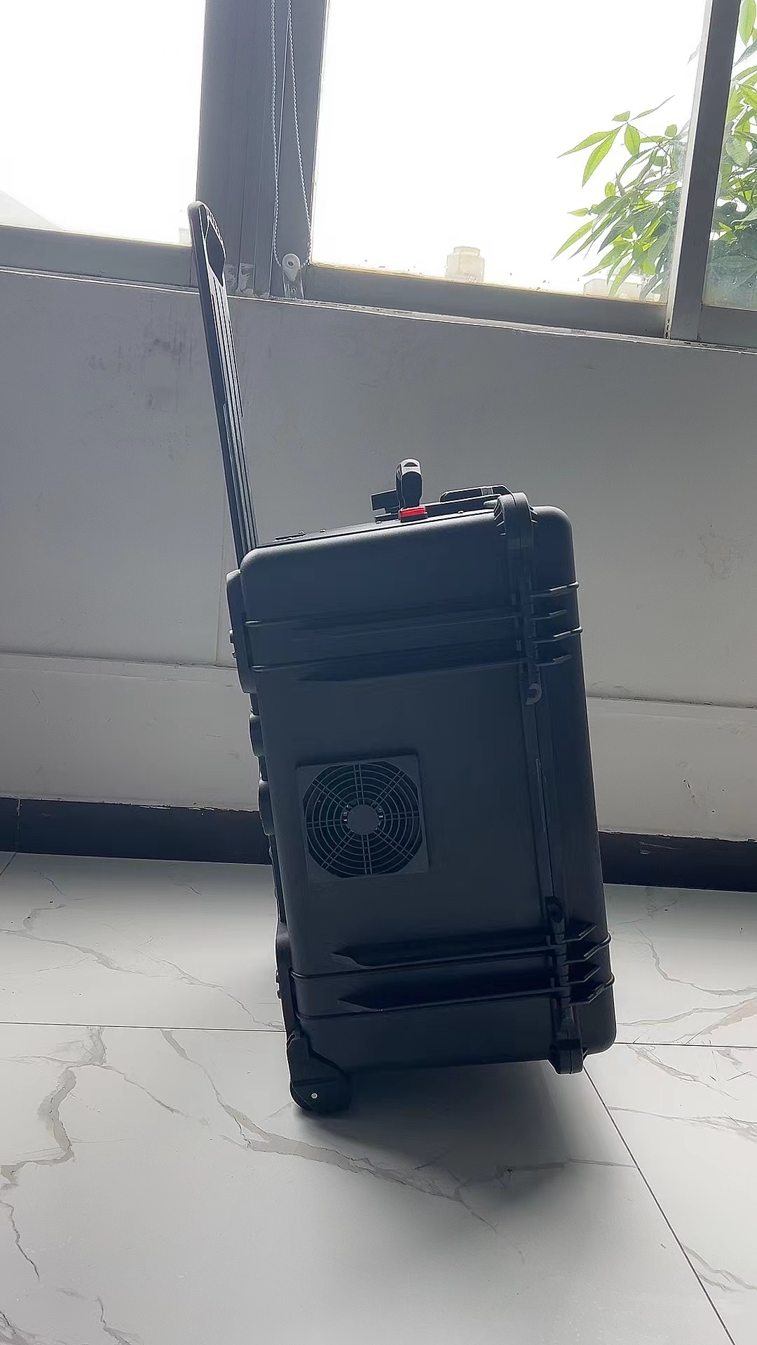 双江手拉箱型移动通信干扰器